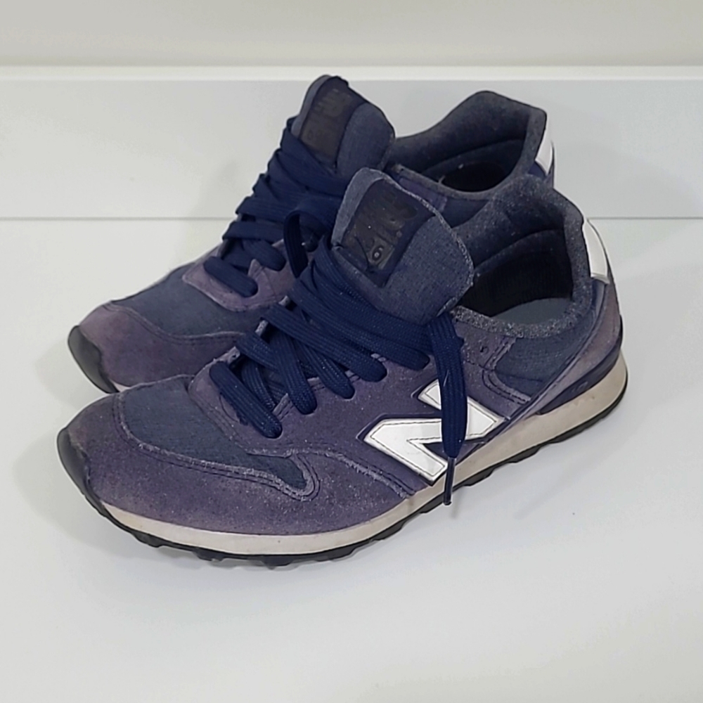 New Balance 696 women's 8M